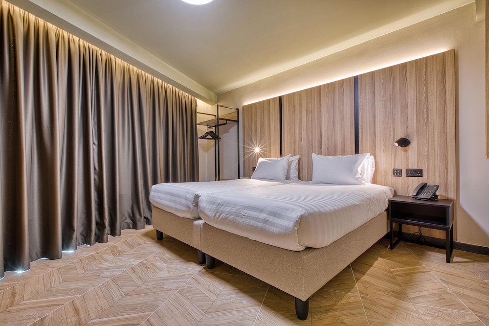 VITA Hotel & Rooftop — Hotel rooms in St Julian’s, Malta Island