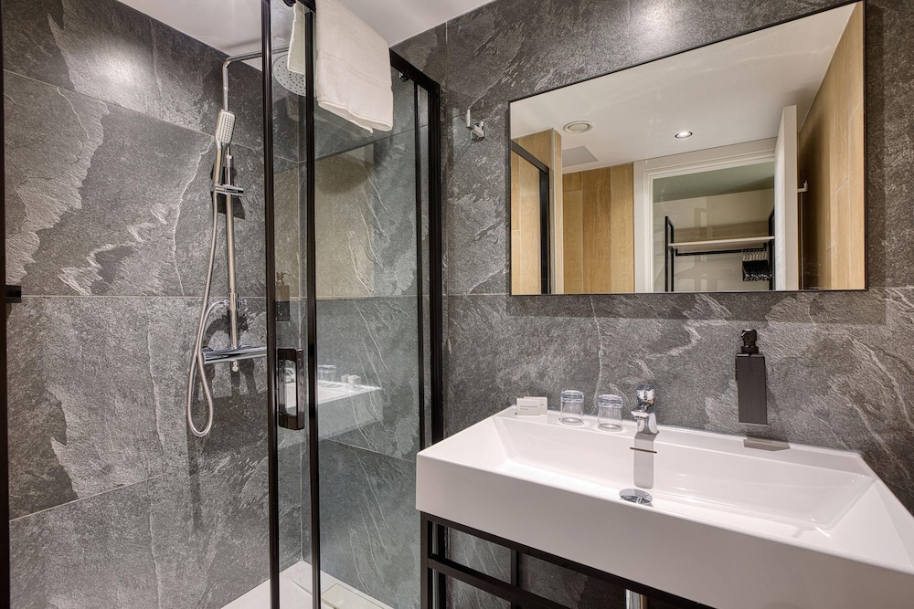 VITA Hotel & Rooftop — Hotel rooms in St Julian’s, Malta Island