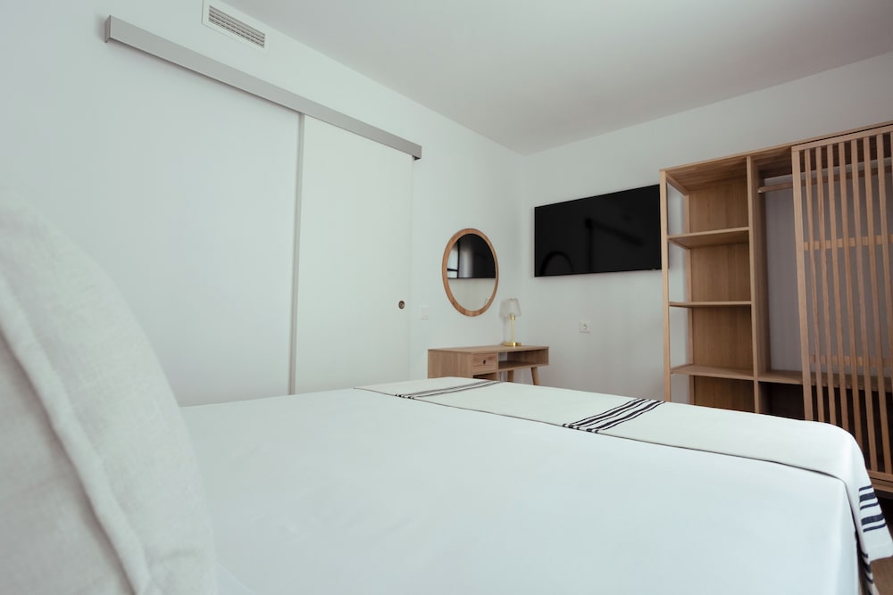 Magic Pirates Island Resort — Hotel rooms in Benidorm, Valencian Community