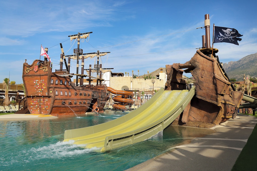 Magic Pirates Island Resort — Attractions for children in Benidorm, Valencian Community