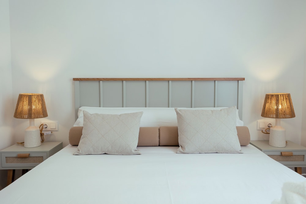 Magic Pirates Island Resort — Hotel rooms in Benidorm, Valencian Community