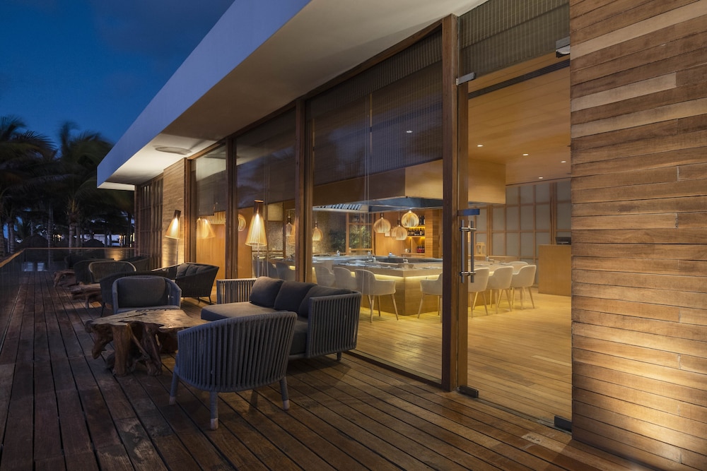Hotel NYX Cancun - Near La Isla Shopping Mall — Restaurant & bars in Cancun, Quintana Roo