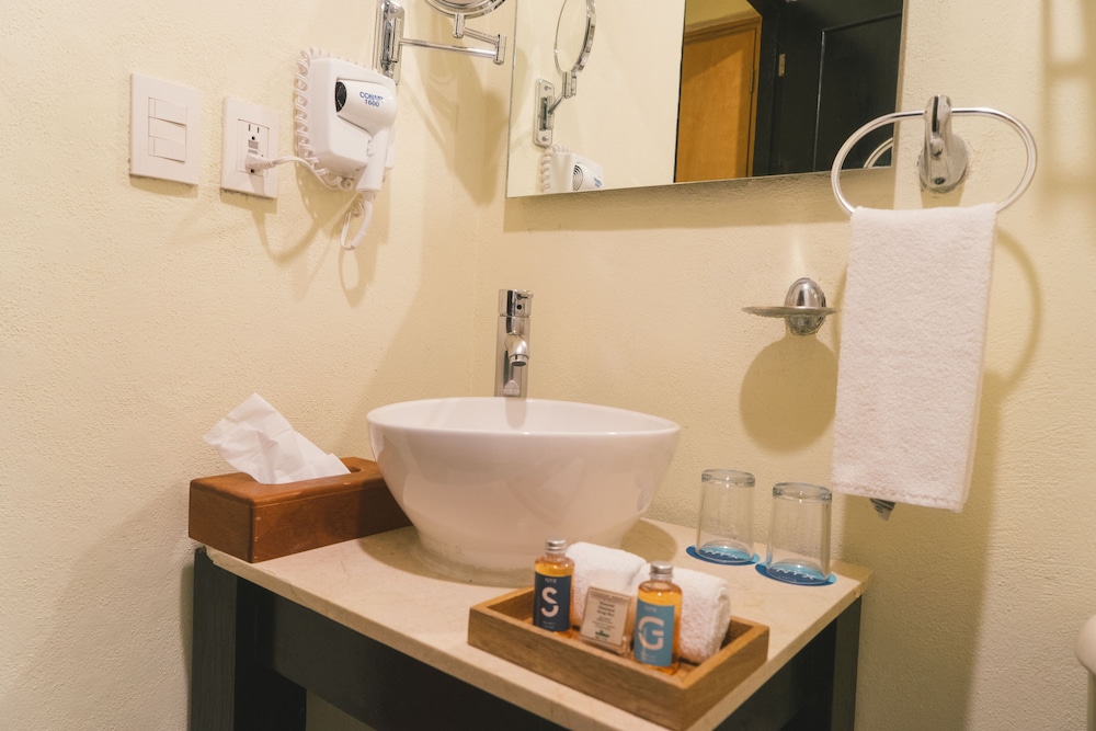 Hotel NYX Cancun - Near La Isla Shopping Mall — Hotel rooms in Cancun, Quintana Roo