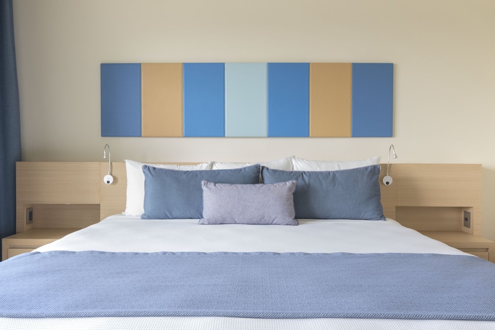 Hotel NYX Cancun - Near La Isla Shopping Mall — Hotel rooms in Cancun, Quintana Roo