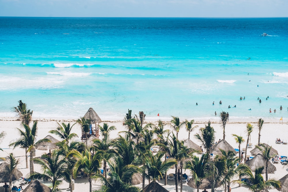Hotel NYX Cancun - Near La Isla Shopping Mall — Beach in Cancun, Quintana Roo