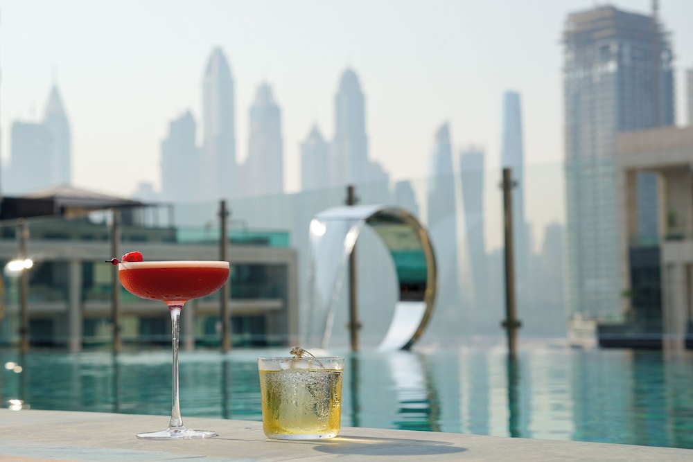 Mileo Hotel The Palm — Restaurant & bars in Dubai