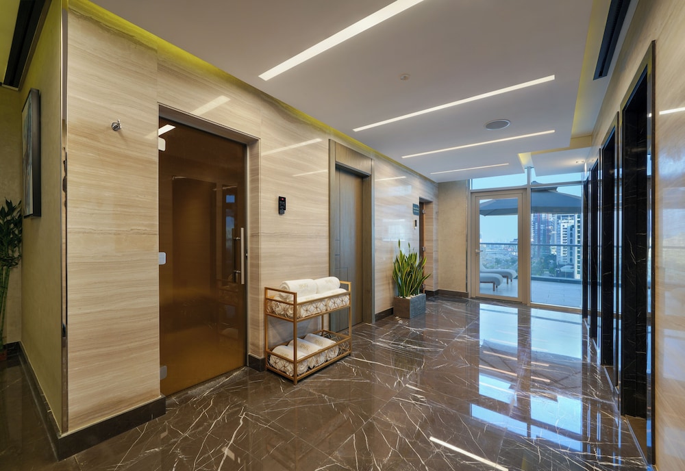 Mileo Hotel The Palm — Spa in Dubai