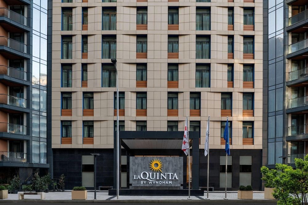 La Quinta by Wyndham Batumi