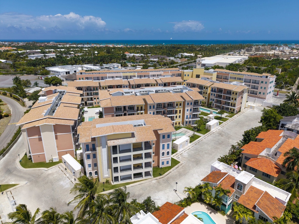 Reserva Real by Harper — Hotel building in Bavaro, La Altagracia