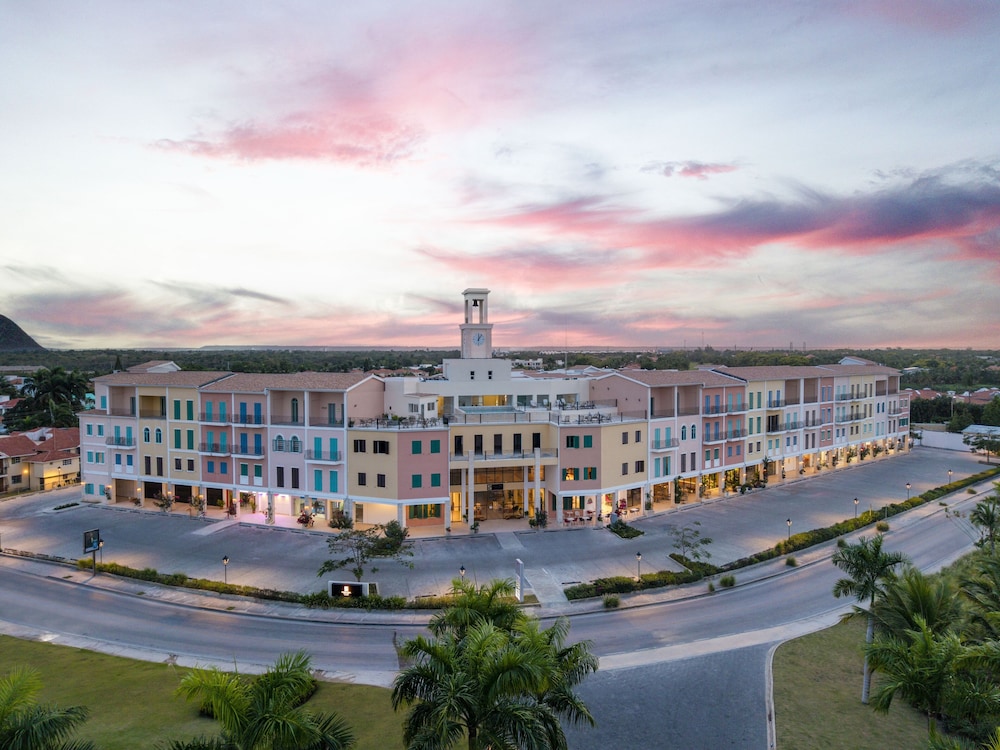 Reserva Real by Harper — Hotel building in Bavaro, La Altagracia