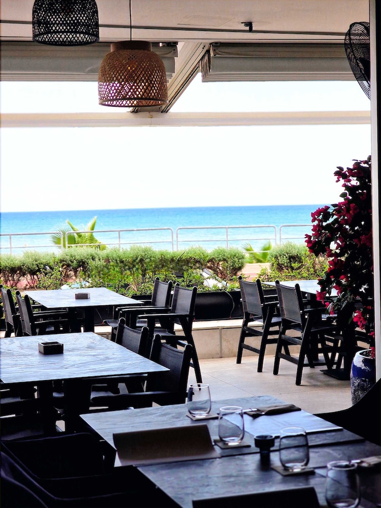 The Ciao Stelio Deluxe Hotel - Adults Only — Restaurant & bars in Larnaca, Larnaca Region