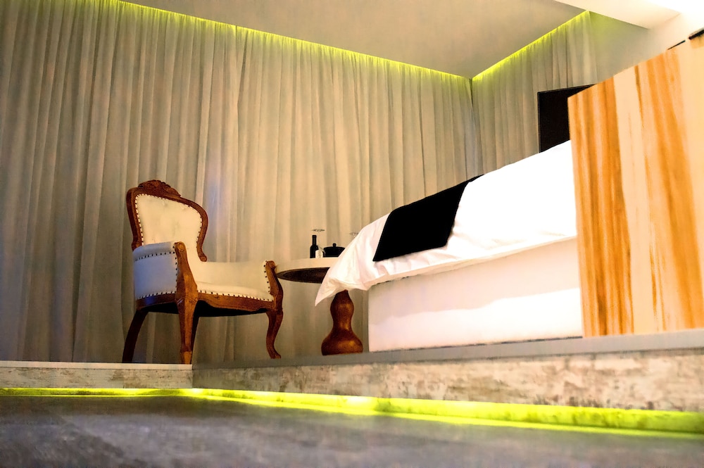 The Ciao Stelio Deluxe Hotel - Adults Only — Hotel rooms in Larnaca, Larnaca Region