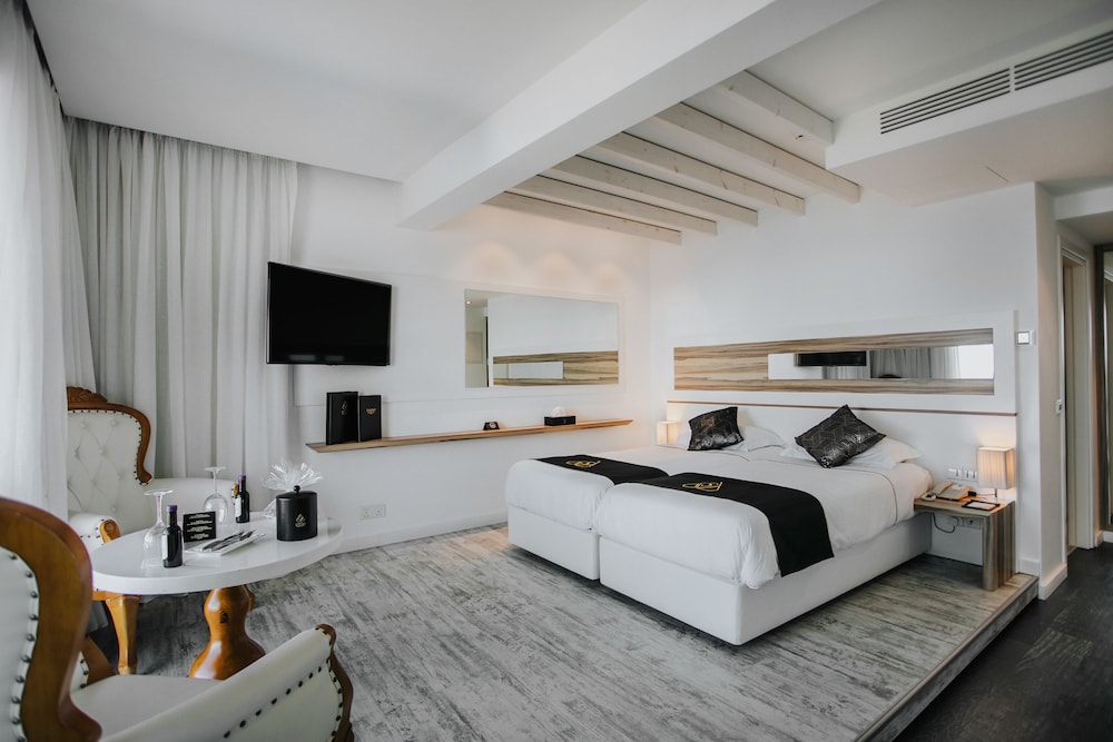 The Ciao Stelio Deluxe Hotel - Adults Only — Hotel rooms in Larnaca, Larnaca Region