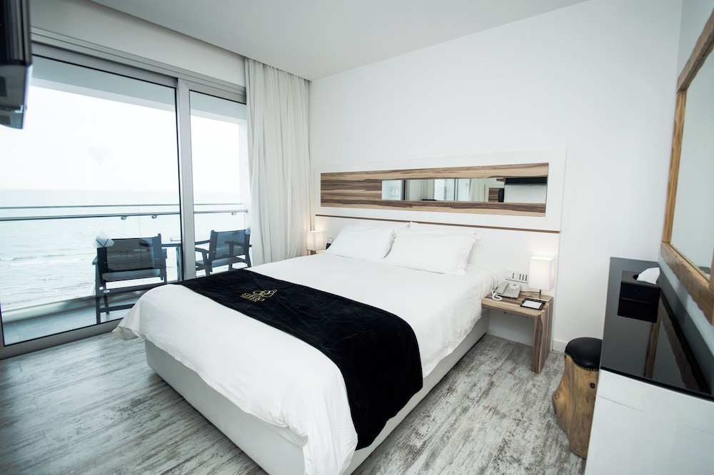 The Ciao Stelio Deluxe Hotel - Adults Only — Hotel rooms in Larnaca, Larnaca Region