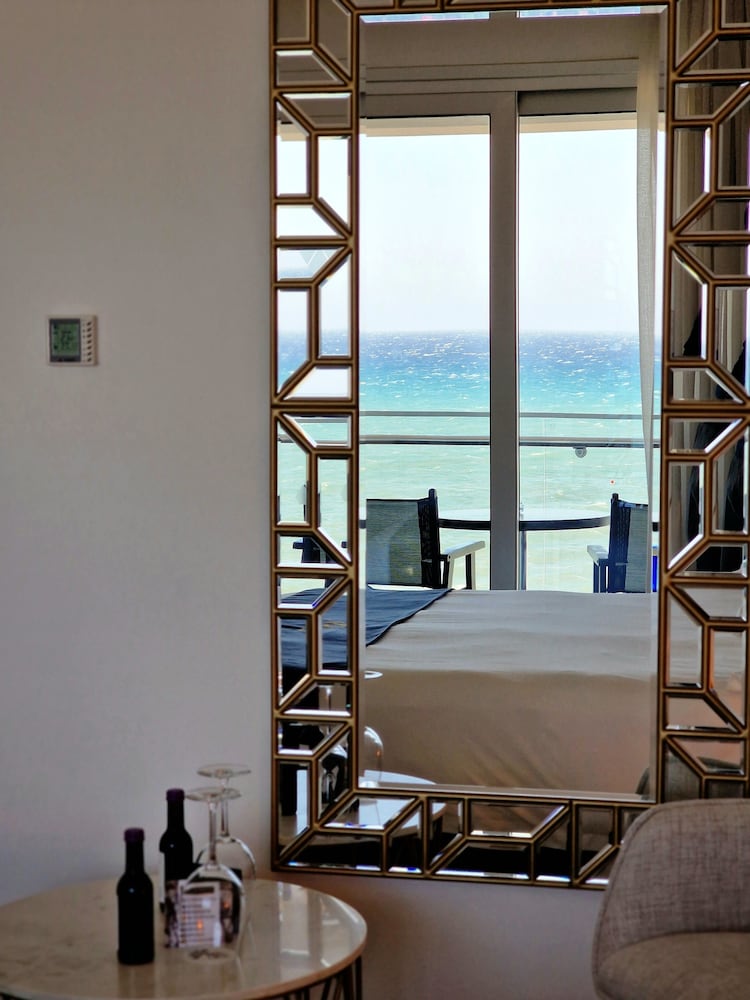 The Ciao Stelio Deluxe Hotel - Adults Only — Hotel rooms in Larnaca, Larnaca Region