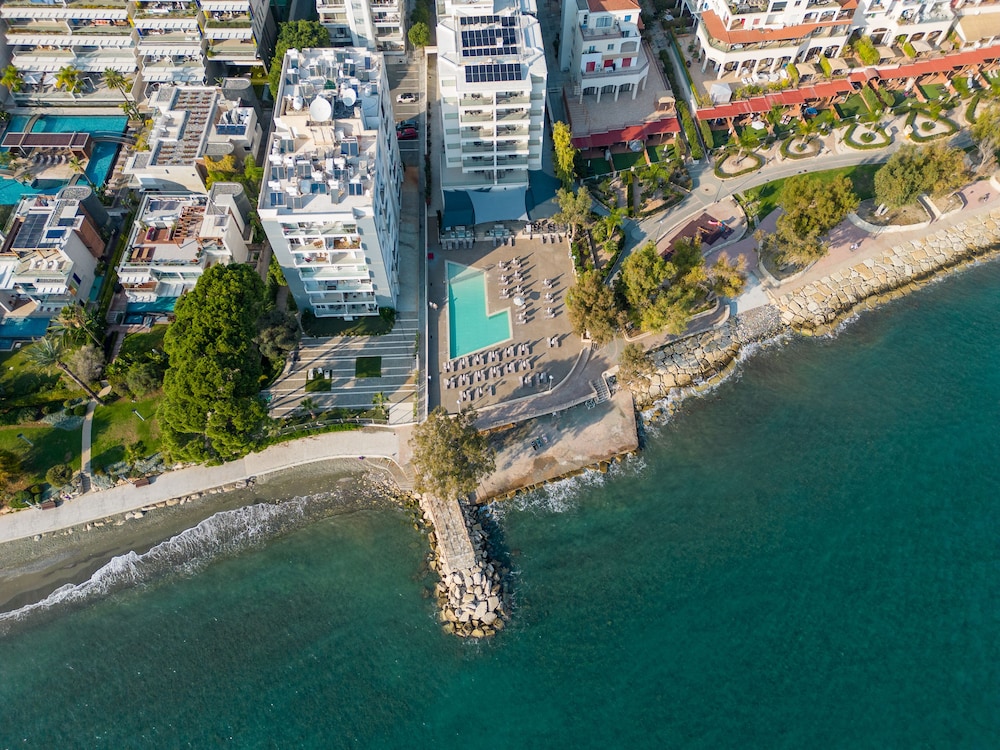 Harmony Bay Hotel — Swimming pool in Limassol, Limassol Region