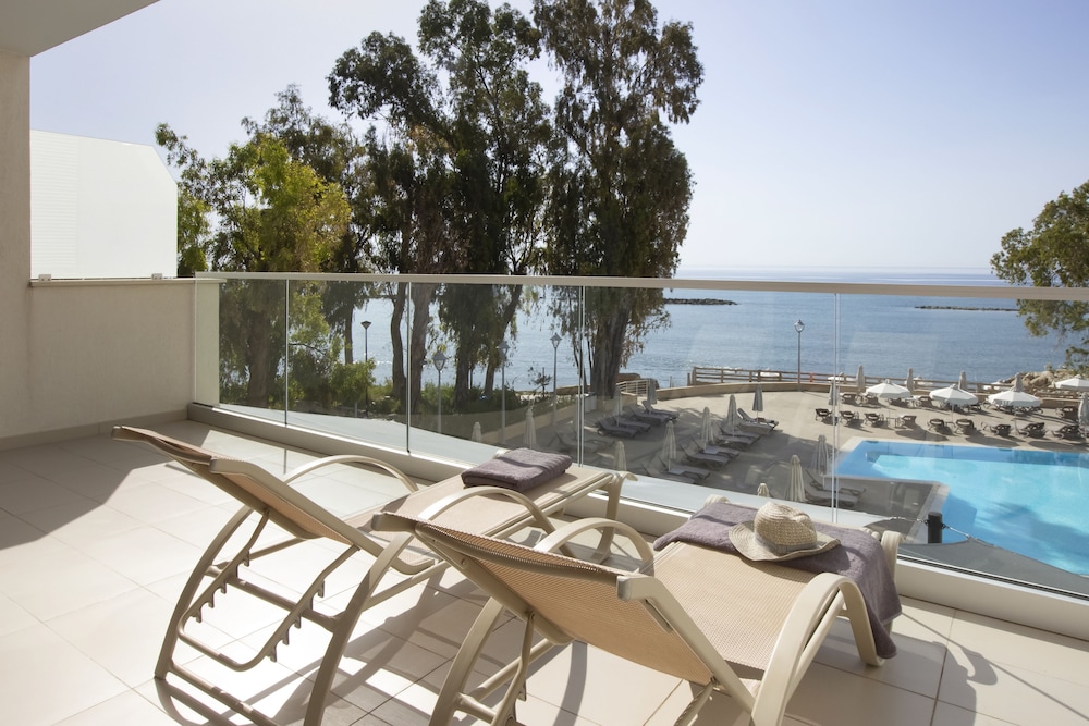Harmony Bay Hotel — Swimming pool in Limassol, Limassol Region
