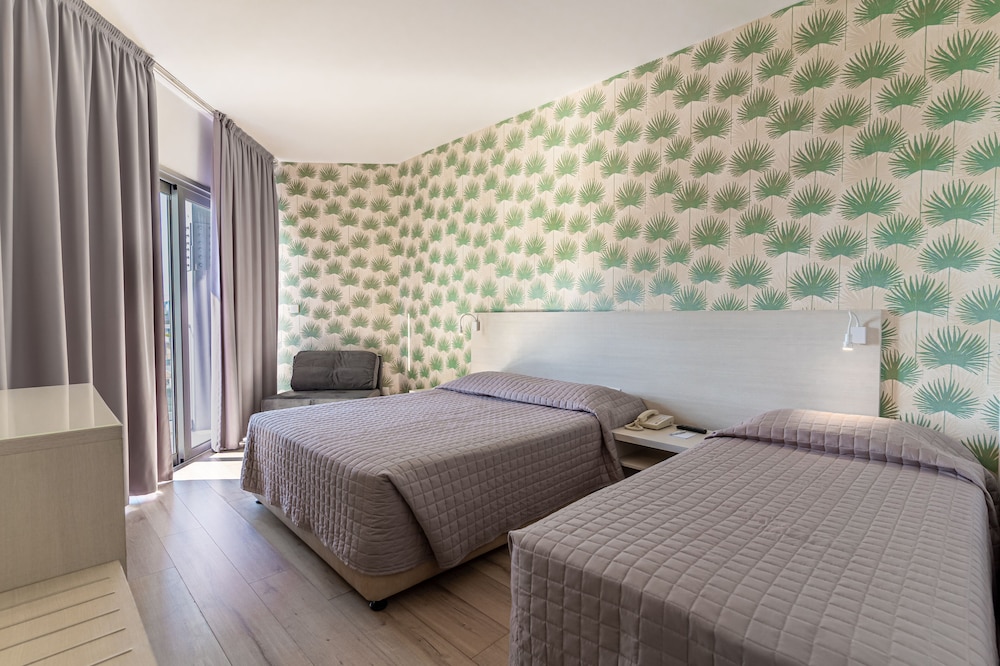 Harmony Bay Hotel — Hotel rooms in Limassol, Limassol Region