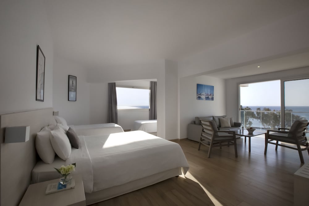 Harmony Bay Hotel — Hotel rooms in Limassol, Limassol Region