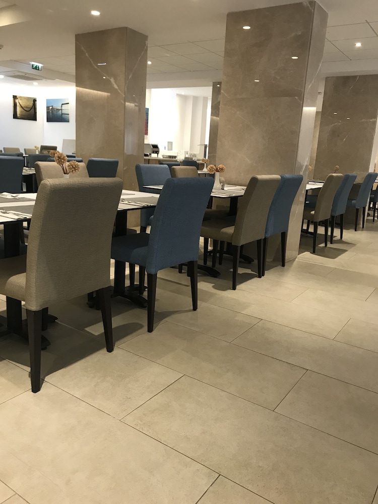 Harmony Bay Hotel — Restaurant & bars in Limassol, Limassol Region