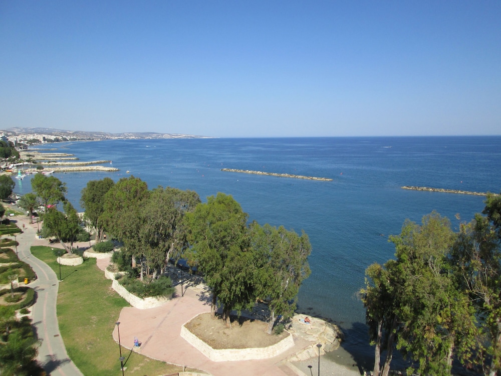 Harmony Bay Hotel — Attractions in the area in Limassol, Limassol Region