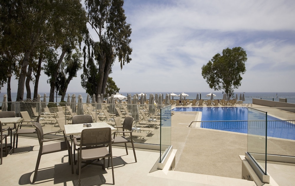 Harmony Bay Hotel — Swimming pool in Limassol, Limassol Region