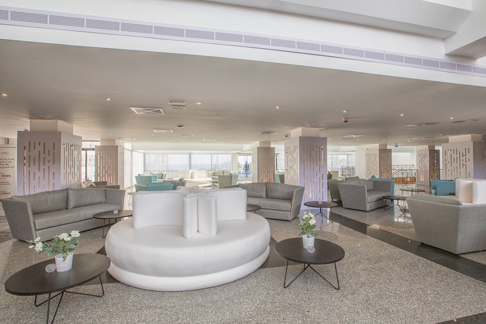 Odessa Beach Hotel — Hotel building in Protaras, Famagusta Region