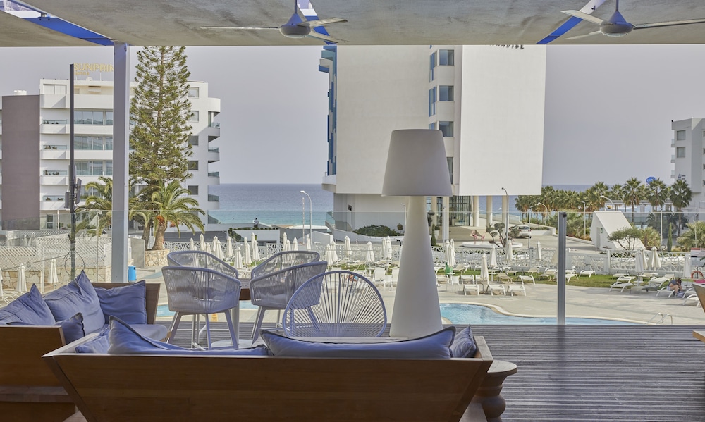 Odessa Beach Hotel — Hotel rooms in Protaras, Famagusta Region