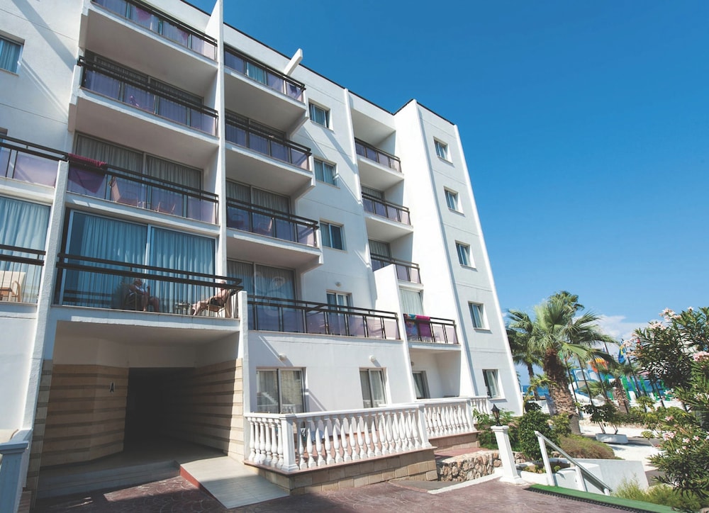 Marlita Beach Hotel Apartments — Hotel building in Protaras, Famagusta Region
