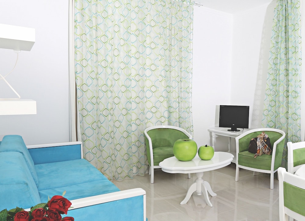 Marlita Beach Hotel Apartments — Hotel rooms in Protaras, Famagusta Region