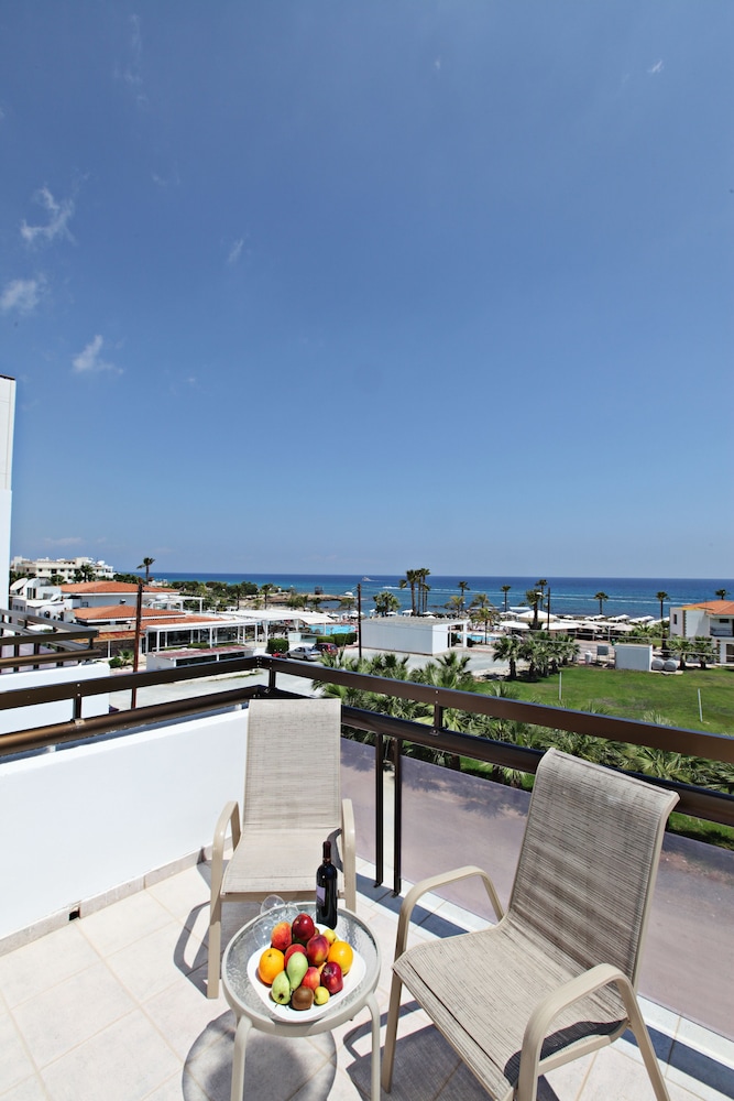 Marlita Beach Hotel Apartments — Hotel rooms in Protaras, Famagusta Region