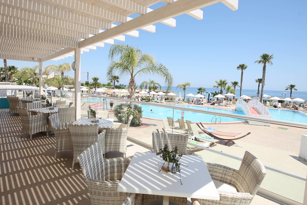 Marlita Beach Hotel Apartments — Restaurant & bars in Protaras, Famagusta Region