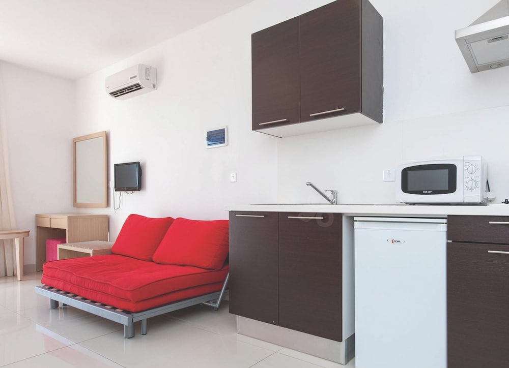 Marlita Beach Hotel Apartments — Hotel rooms in Protaras, Famagusta Region