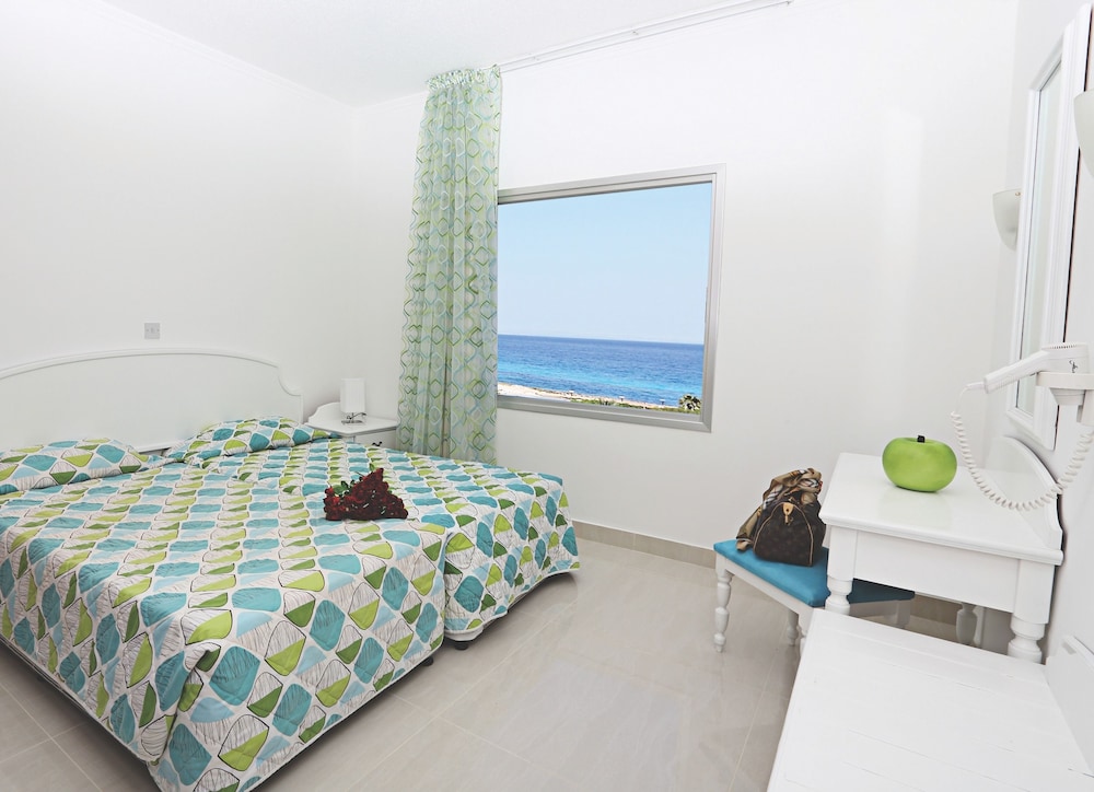 Marlita Beach Hotel Apartments — Hotel rooms in Protaras, Famagusta Region