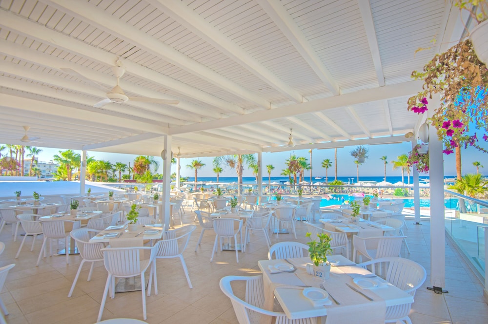 Marlita Beach Hotel Apartments — Restaurant & bars in Protaras, Famagusta Region