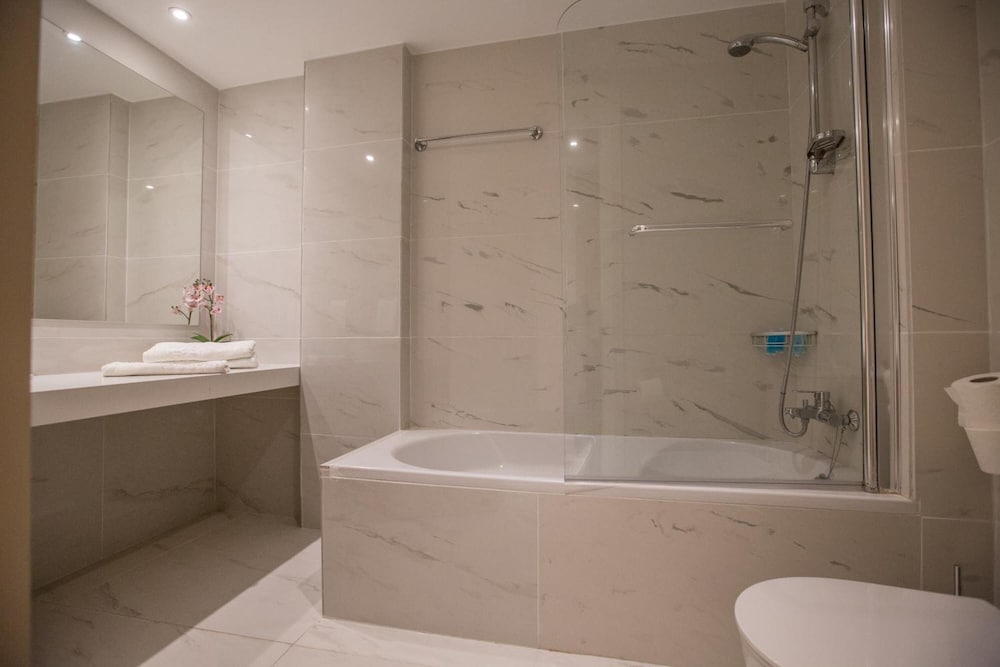 Tsokkos Protaras Hotel — Hotel rooms in Protaras, Famagusta Region