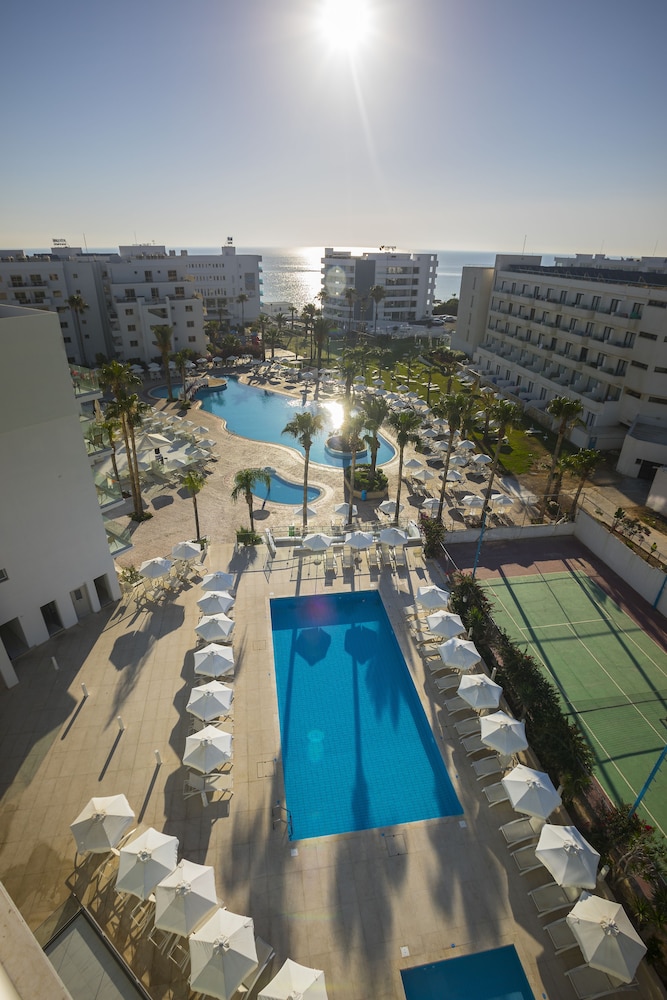 Tsokkos Protaras Hotel — Swimming pool in Protaras, Famagusta Region