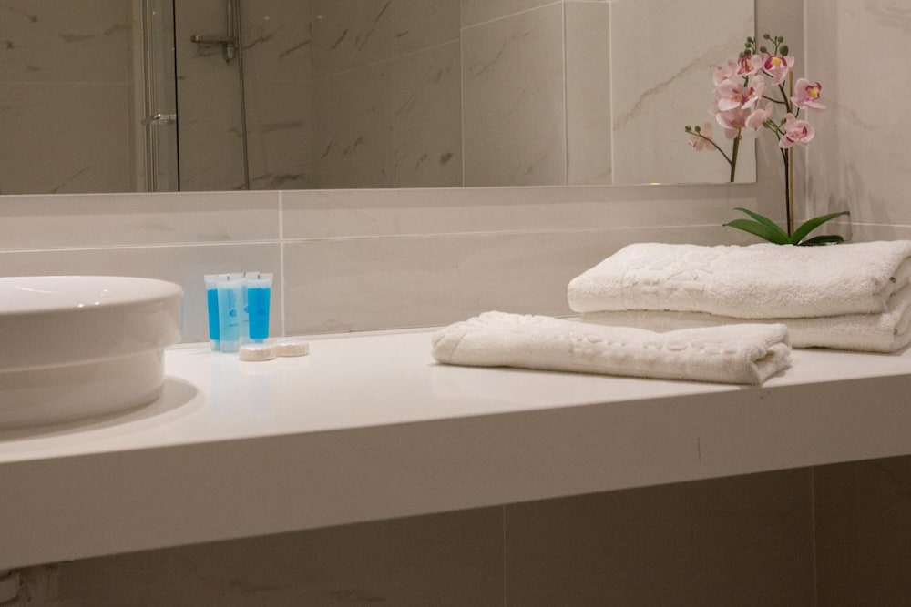 Tsokkos Protaras Hotel — Hotel rooms in Protaras, Famagusta Region