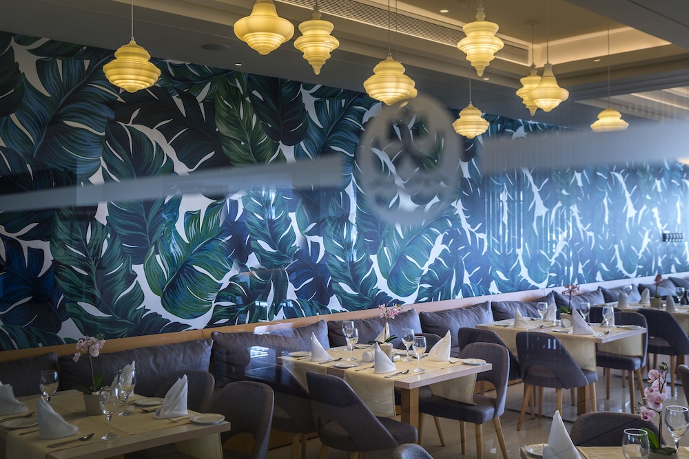 Tsokkos Protaras Hotel — Restaurant & bars in Protaras, Famagusta Region
