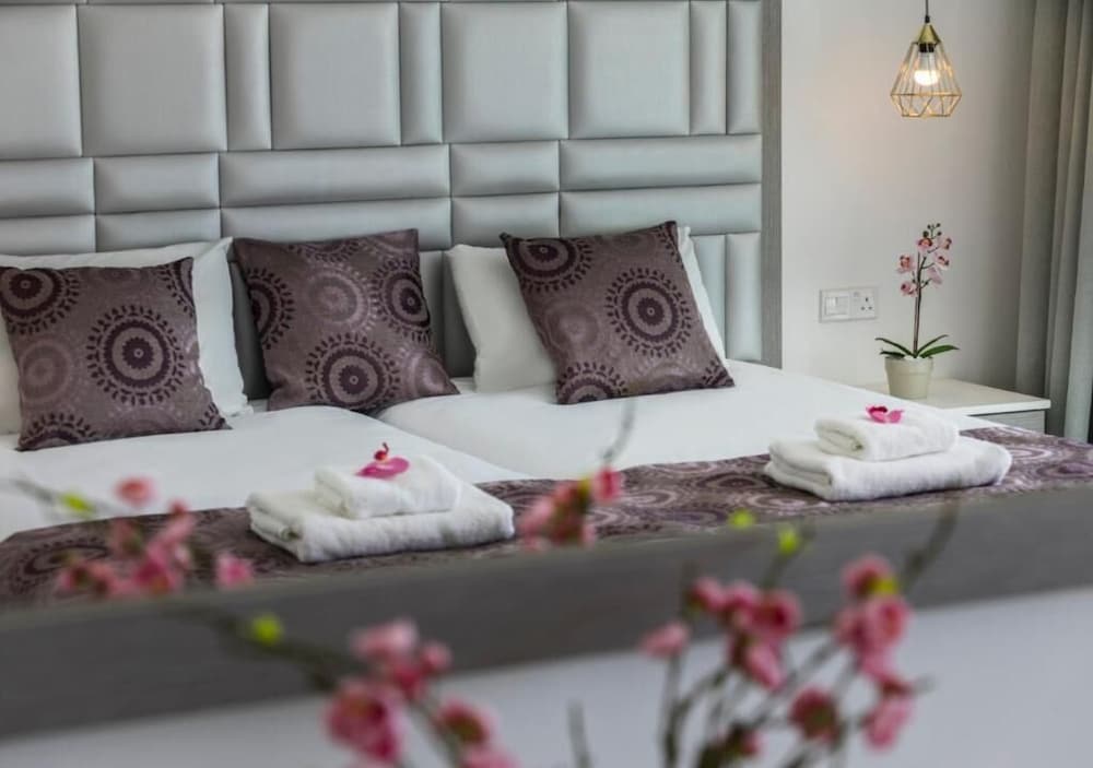 Tsokkos Protaras Hotel — Hotel rooms in Protaras, Famagusta Region