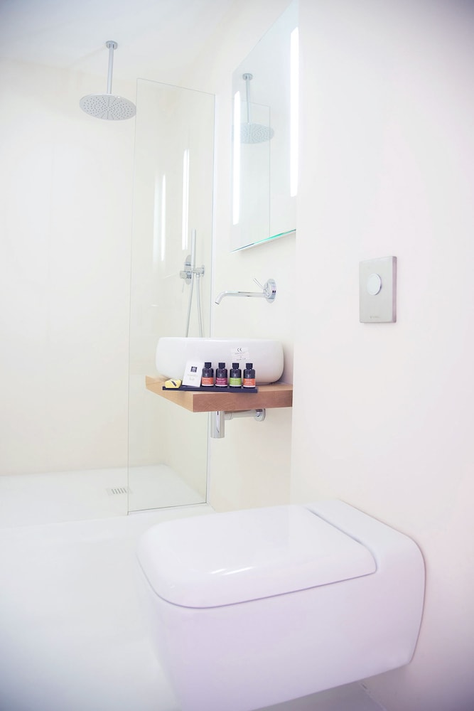 Lokàl Boutique Hotel — Hotel rooms in Larnaca, Larnaca Region