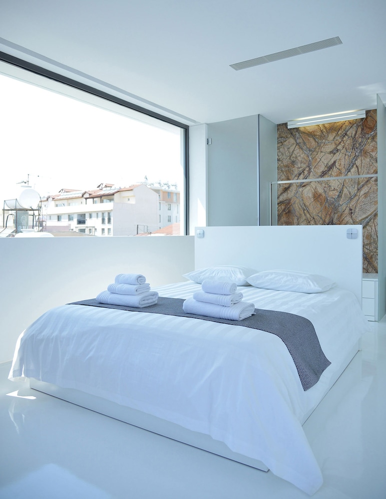 Lokàl Boutique Hotel — Hotel rooms in Larnaca, Larnaca Region