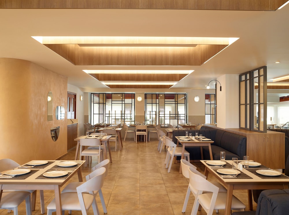 Atlantica Marmari Beach — Restaurant & bars in Marmari (Kos), South Aegean