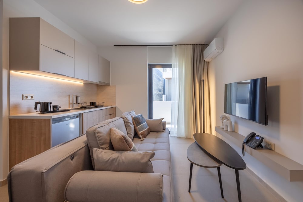 Sokio Attiki Hotel, Bw Premier Collection — Hotel rooms in Athens, Attica