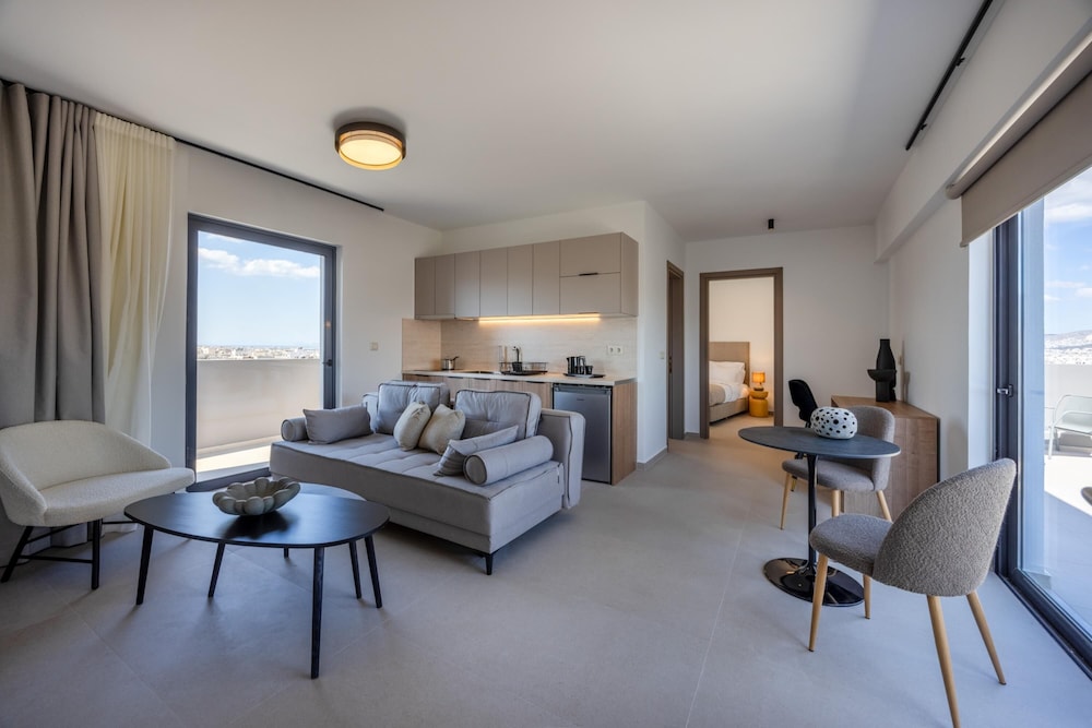 Sokio Attiki Hotel, Bw Premier Collection — Hotel rooms in Athens, Attica