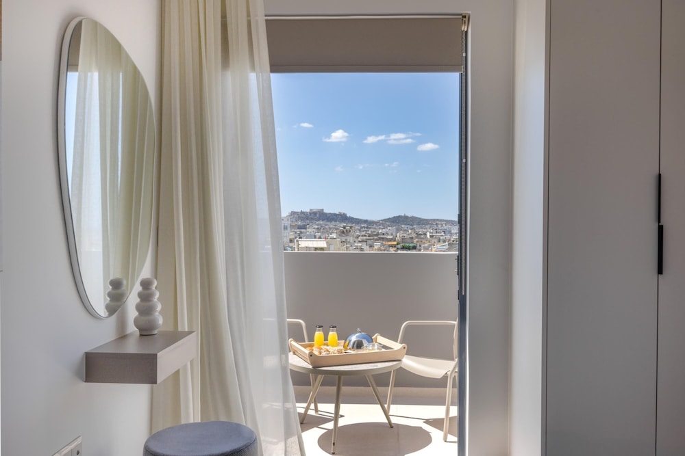 Sokio Attiki Hotel, Bw Premier Collection — Hotel rooms in Athens, Attica