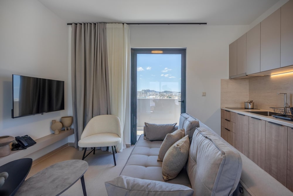 Sokio Attiki Hotel, Bw Premier Collection — Hotel rooms in Athens, Attica