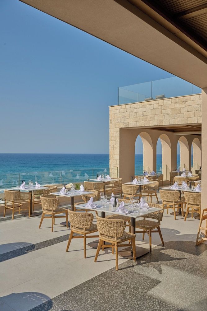 Oros Luxury Beach Resort - zdjęcie 5