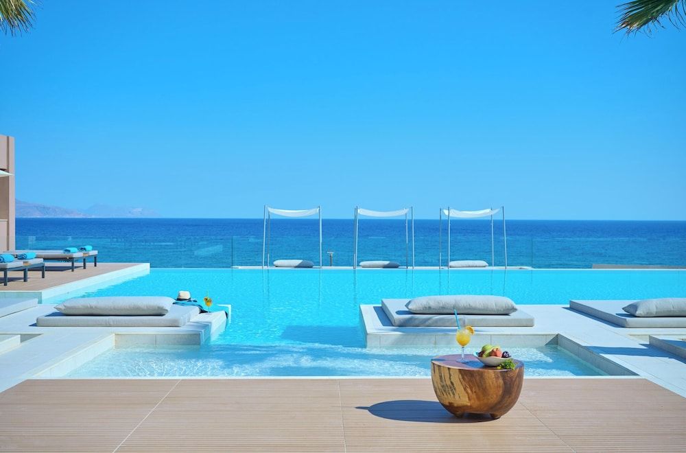 Oros Luxury Beach Resort - zdjęcie 3