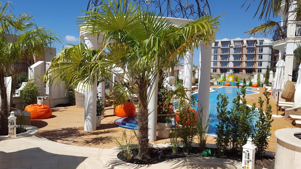 Harmony Suites Saint Vlas — Swimming pool in Sveti Vlas, Burgas Region